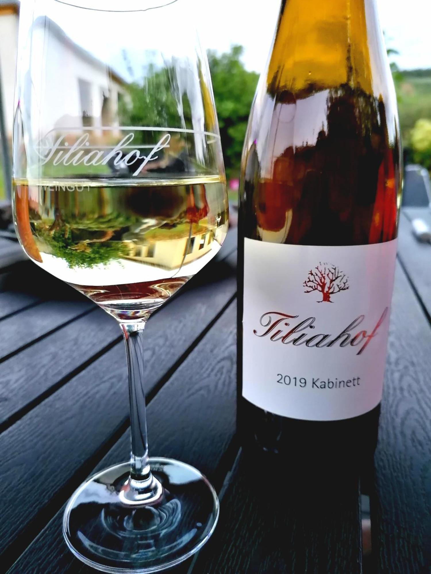 Weingut Tiliahof Acomodação com café da manhã Brauneberg Exterior foto